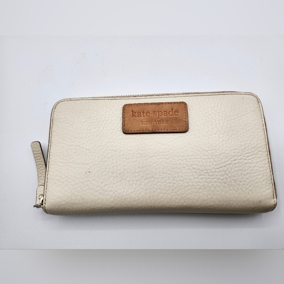 kate spade Handbags - Kate Spade Cream and Tan Leather Accessory